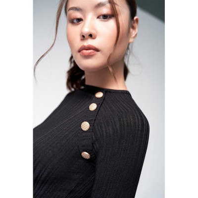 Áo len body đính cúc 2NDDATE TOP043D