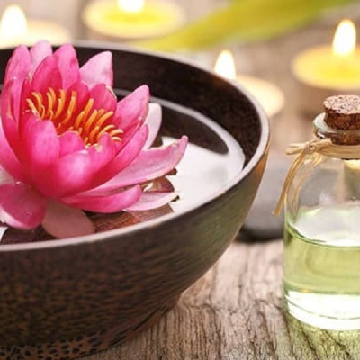 Tinh dầu Hoa Sen 100ml nguyên chất từ thiên nhiên, xông phòng, khử mùi, đuổi muỗi, thơm phòng - KingOil