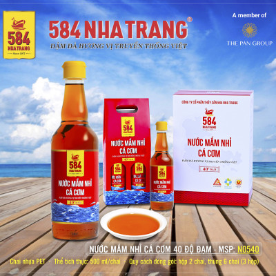 Nước mắm Nhỉ Cá cơm 584 Nha Trang - 40 độ đạm - Chai Nhựa 500ml