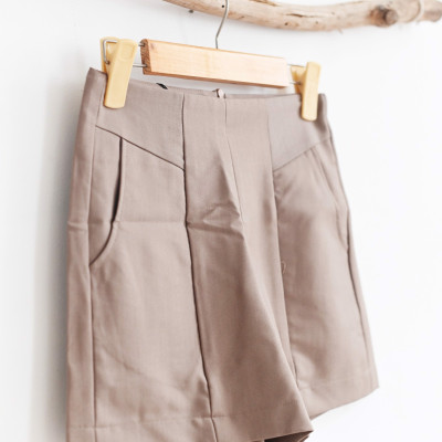 Quần short vải nữ Jimmy