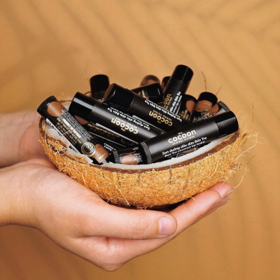 Combo Cà phê Đắk Lắk làm sạch da chết Cocoon 200ml + Son dưỡng dầu dừa Bến Tre Cocoon 5g