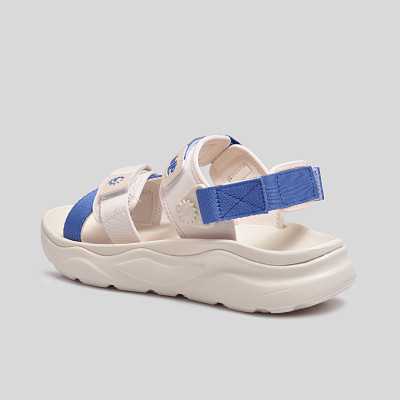 Sandal Biti