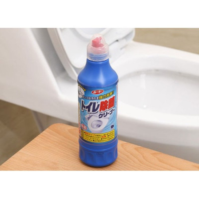 Combo 2 chai nước tẩy toilet đậm đặc + 1 cây bàn chải chà góc chữ L - made in Japan