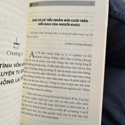 KẺ ĐIÊN VÀ THÁNH NHÂN - Trí Huệ Từ Bậc Thầy Schopenhauer - Diệp Châu - Chen Yu Xuan Dịch - Bizbooks