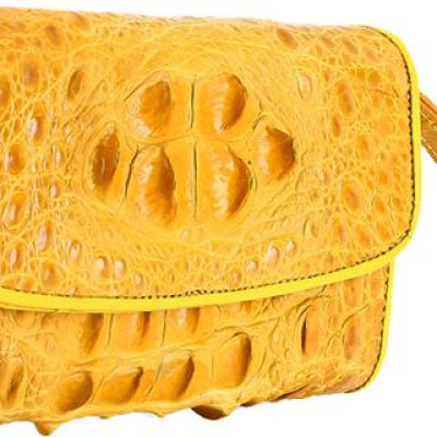 Ví Nữ Da Cá Sấu 3 Gấp Nguyên Con Huy Hoàng HT3299 (19 x 10.5 cm) - Vàng Nghệ