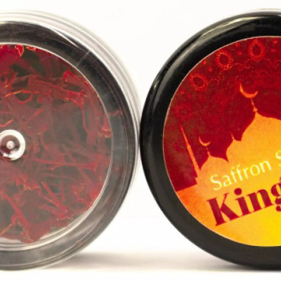 Combo nhụy hoa nghệ tây saffron Kingdom Herb chính hãng thượng hạng 1g x 2 hộp (tặng bình thuỷ tinh cao cấp, táo đỏ, nhíp gắp)