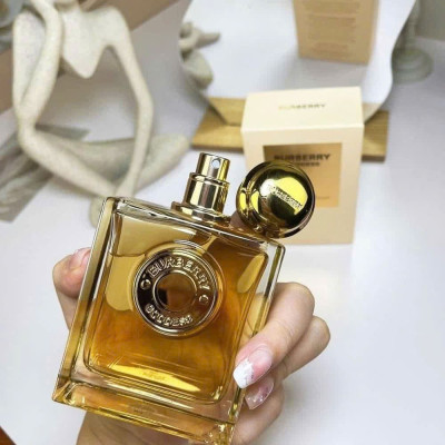 Nước Hoa Nữ Burberry Goddess Eau De Parfum 100ml