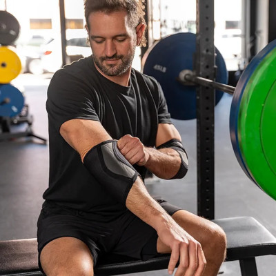 Xỏ khuỷu tay tập Gym Harbinger Pro Elbow Sleeves 4mm