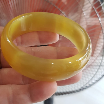 Vòng tay đá mắt mèo Vàng nhẹ Ni 56mm x  Cao 19mm x dầy 7mm Nữ 52kg - 59kg đeo màu nhẹ xinh tươi đẹp rẻ lắm chuẩn hợp nữ mệnh thổ mệnh kim mệnh thuỷ ạ