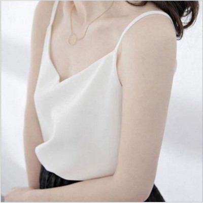 ÁO 2 DÂY LỤA CỔ TIM_Áo 2 dây trắng đen