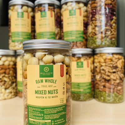 MIX HẠT ĂN LIỀN HOLI 01 - Hạt bí rang, Hạnh nhân rang mộc, Nhân óc chó vàng, Nhân macca, Điều tách lụa / đóng gói 500gram