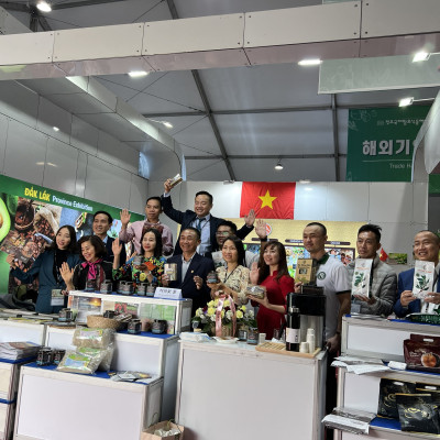 Mật Ong Hoa Cà Phê Jade Mountain Nguyên Chất Thu Hoạch Tự Nhiên Chất Lượng Cao 380ml