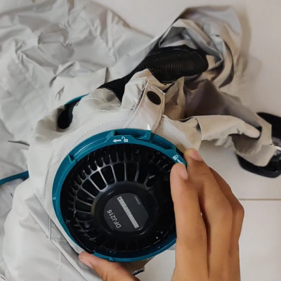 ÁO KHOÁC LÀM MÁT DÙNG PIN SIZE L MAKITA (KHÔNG KÈM PIN VÀ ĐẾ SẠC) DFJ216AM- HÀNG CHÍNH HÃNG