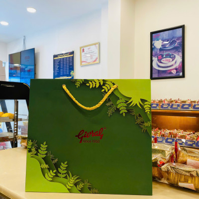 Hộp 4 Bánh Trung Thu Givral Tết Đoàn Viên 9 (150gr)