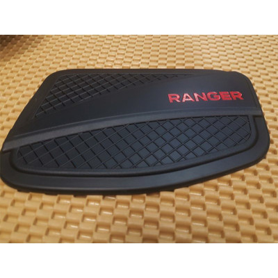 Ốp Nắng Xăng Dành Cho xe Ford Ranger 2020