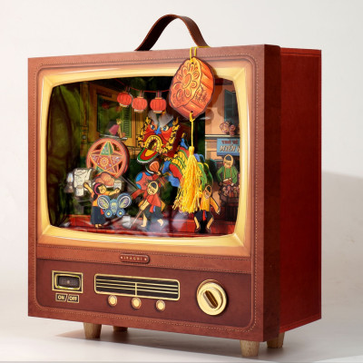 Hộp Quà Trung Thu IKACHI "Truyền Hình Trở về miền ký ức xanh" - Set 4 bánh, có nút phát nhạc, nến + đế nến