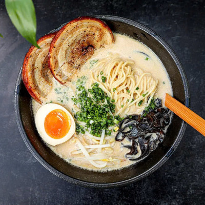 Nước Sốt Tonkotsu Hakata Vị Xương Heo Dùng Nấu Mì Ramen (Bell Foods) gói 1KG