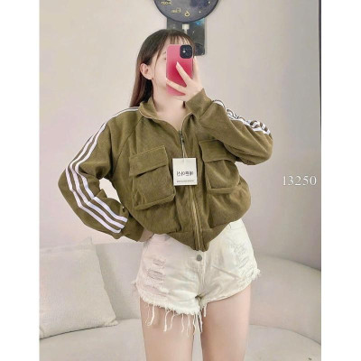 Áo khoát nữ nhung Gân Túi Hộp Cổ Trụ Tay Viền 3 Sọc siêu chất thời trang-A2050