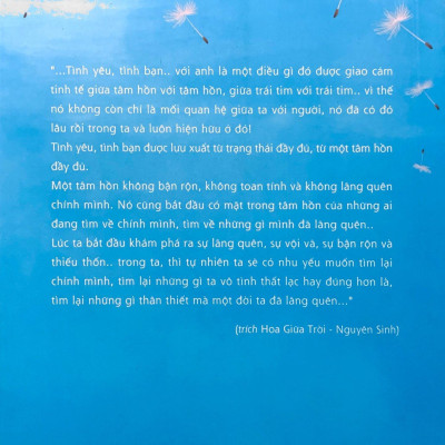 Hoa Giữa Trời