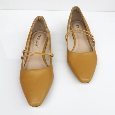 Giày nữ 1 phân hot trend  trẻ trung năng động 21018