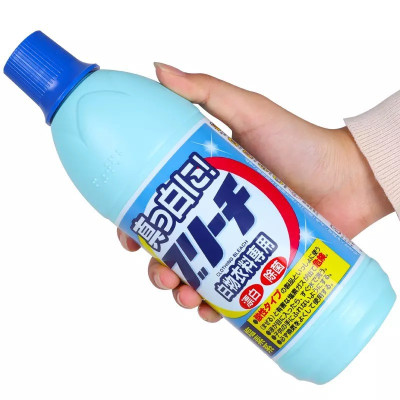 Nước tẩy trắng quần áo Rocket 600ml
